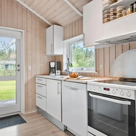 3 Bedroom In Bording 度假居 Bording Stationsby
