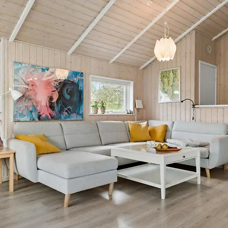 Casa de Férias 3 Bedroom In Bording Bording Stationsby